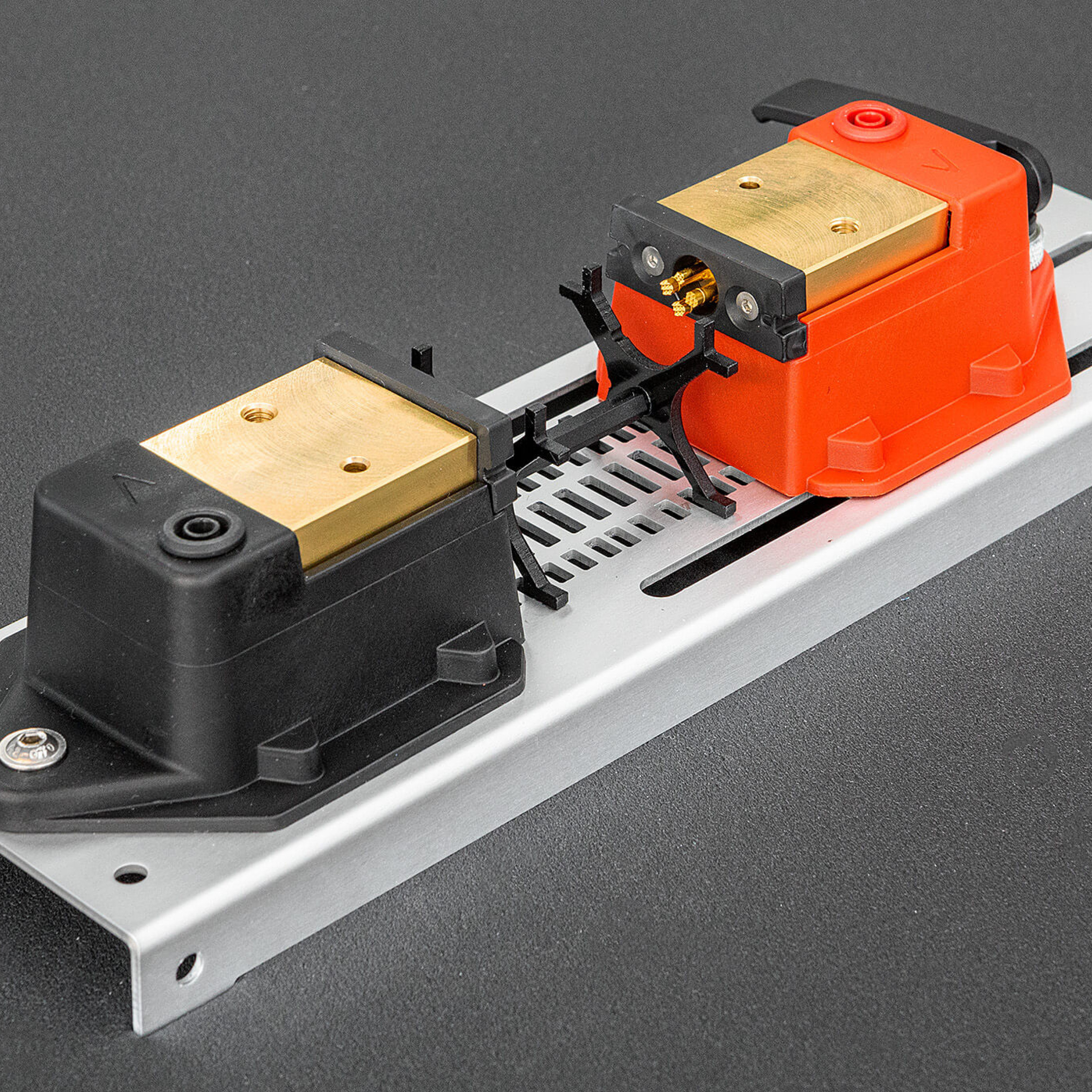 products_zellkontaktierung_kmr150_kmr150lr_01_vovi_2204_1170.jpg